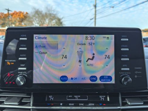 Used 2024 Toyota Sienna LE image 42