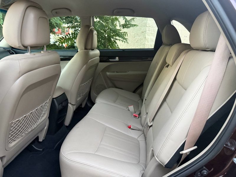 Used 2015 Kia Sorento LX FWD image 17