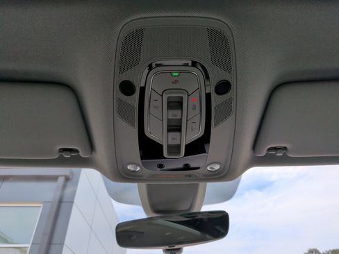 Used 2022 Audi Q5 2.0T Premium image 26