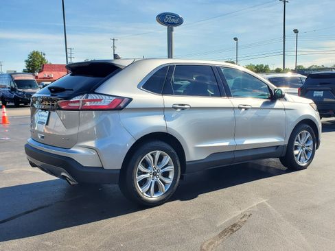 Used 2022 Ford Edge Titanium AWD/4WD image 4