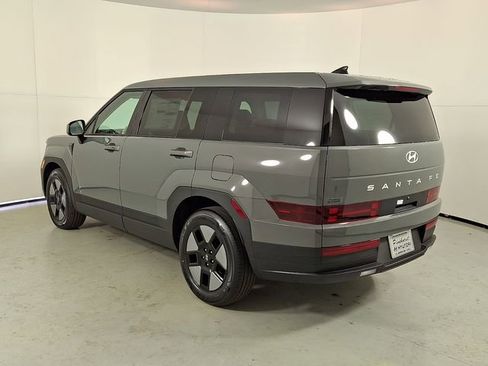 New 2026 Hyundai Santa Fe SE FWD image 4