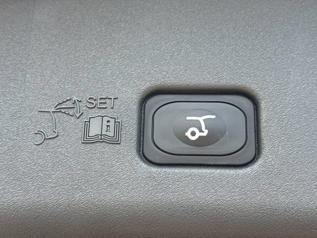 New 2026 Lincoln Nautilus Premier AWD/4WD image 18