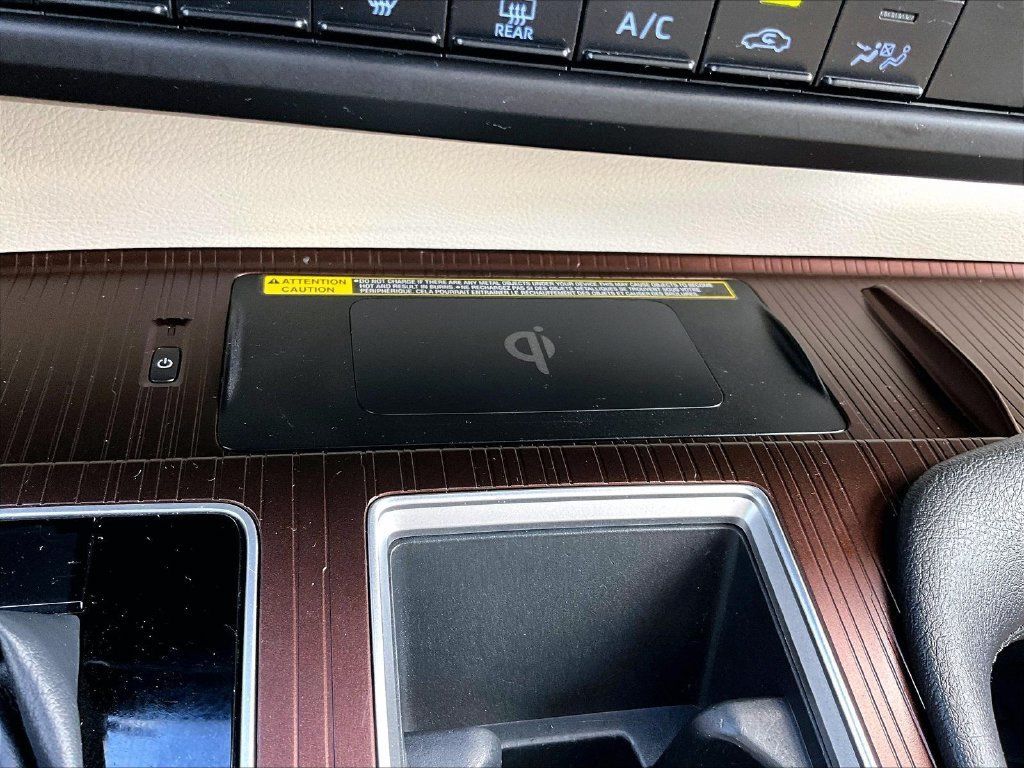 Used 2022 Toyota Sienna XLE w/ XLE Plus Package AWD/4WD image 28
