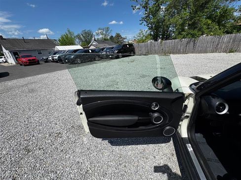 Used 2013 MINI Cooper S image 21