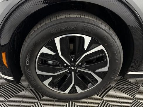 Used 2024 Kia EV6 Wind image 11