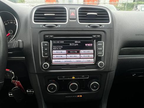 Used 2012 Volkswagen GTI 4-Door FWD image 33