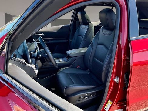 Used 2024 Cadillac XT4 Sport FWD image 27