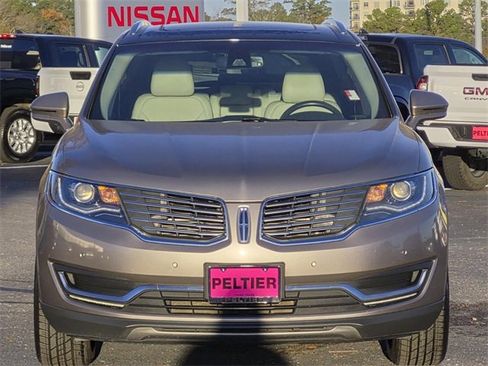 Used 2018 Lincoln MKX Reserve w/ Driver Assistance Package image 2