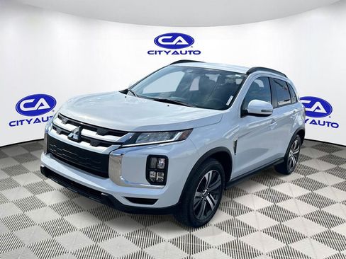 Used 2025 Mitsubishi Outlander Sport SEL image 9
