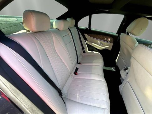 Used 2022 Mercedes-Benz E 350 Sedan image 24