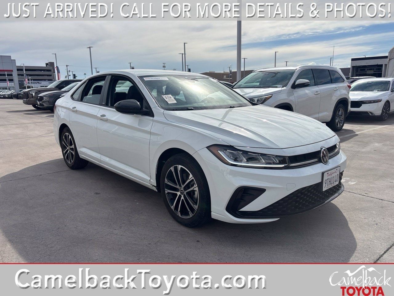 Used 2025 Volkswagen Jetta Sport FWD image 1