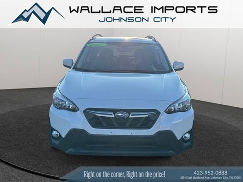Used 2022 Subaru Crosstrek 2.0i Premium w/ Moonroof Package image 8