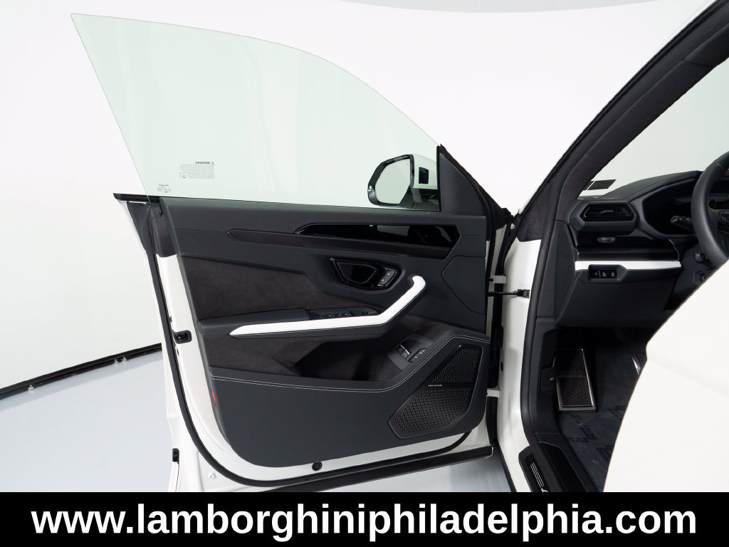 Used 2025 Lamborghini Urus S AWD/4WD image 10