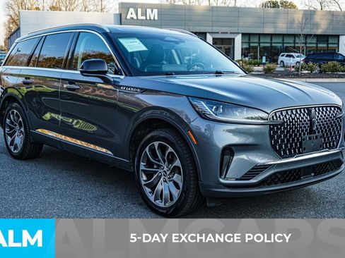 Used 2025 Lincoln Aviator Reserve image 4