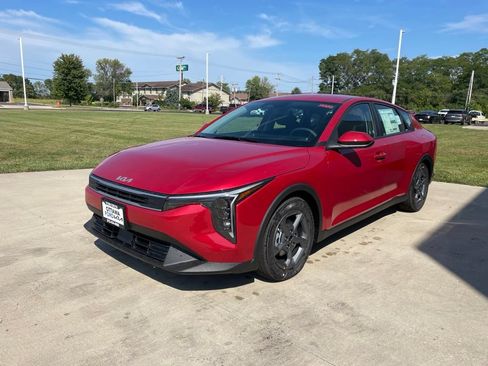 New 2026 Kia K4 FWD image 2