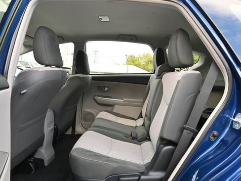 Used 2017 Toyota Prius V Three image 17