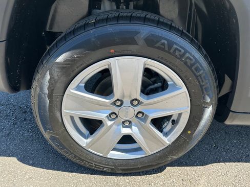 Certified 2022 Jeep Compass Latitude AWD/4WD image 29