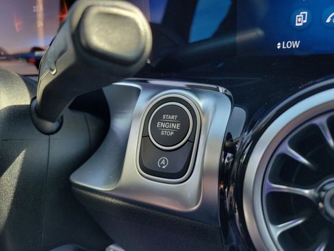 New 2025 Mercedes-Benz GLB 35 AMG 4MATIC image 21