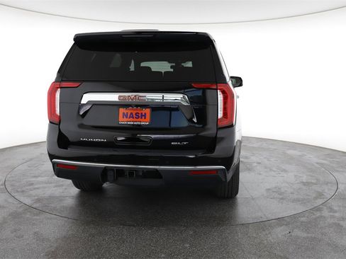 Used 2022 GMC Yukon SLT w/ SLT Premium Package image 11
