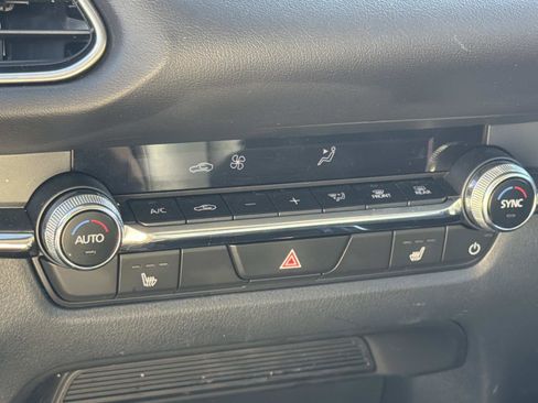 Used 2025 MAZDA CX-30 AWD 2.5 S w/ Premium Package image 14