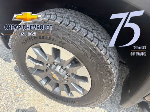 Used 2022 Chevrolet Silverado 2500 Custom w/ Custom Value Package AWD/4WD image 7