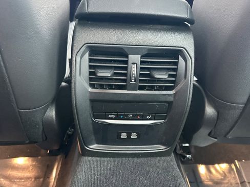 Certified 2022 BMW 330i Sedan w/ Convenience Package image 14