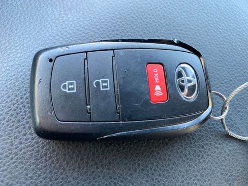 Used 2025 Toyota Tacoma TRD Off-Road image 22