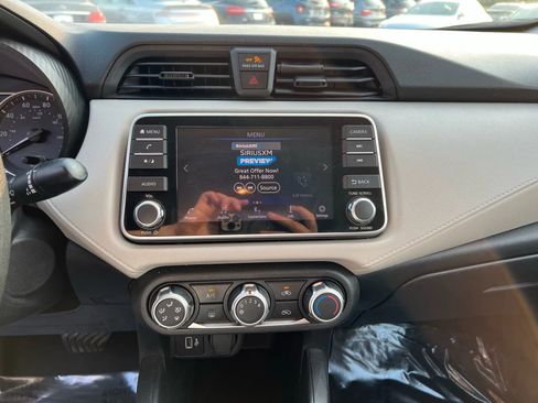 Used 2021 Nissan Versa SV image 13
