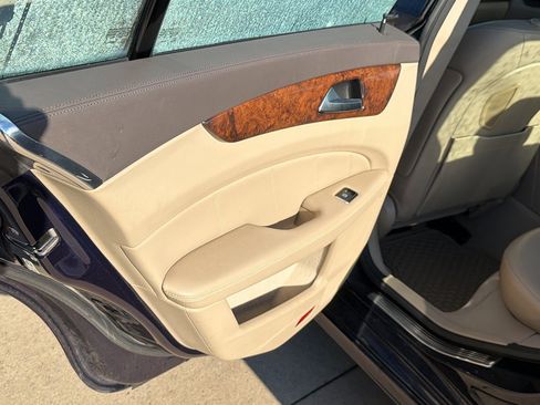 Used 2013 Mercedes-Benz CLS 550 w/ Premium I Pkg image 23