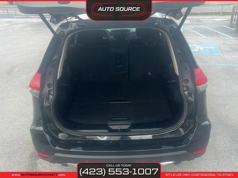 Used 2020 Nissan Rogue SV image 9