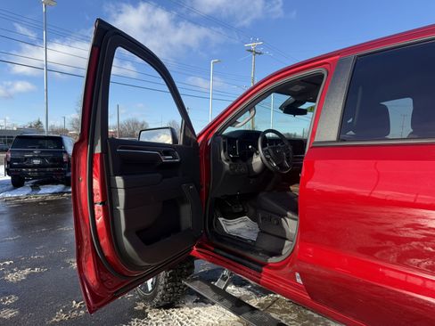 Used 2024 Chevrolet Silverado 1500 LT Trail Boss w/ LT Trail Boss Premium Package image 10