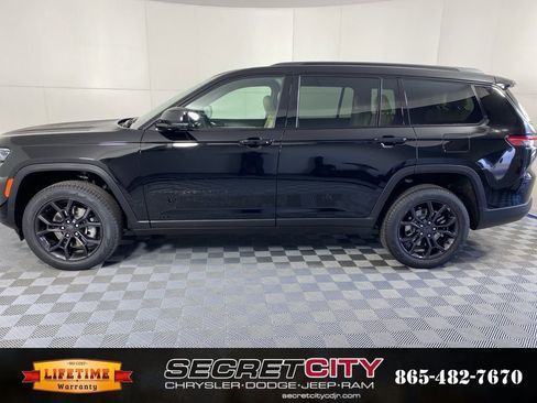 New 2025 Jeep Grand Cherokee L Limited w/ Trailer Tow Package image 4