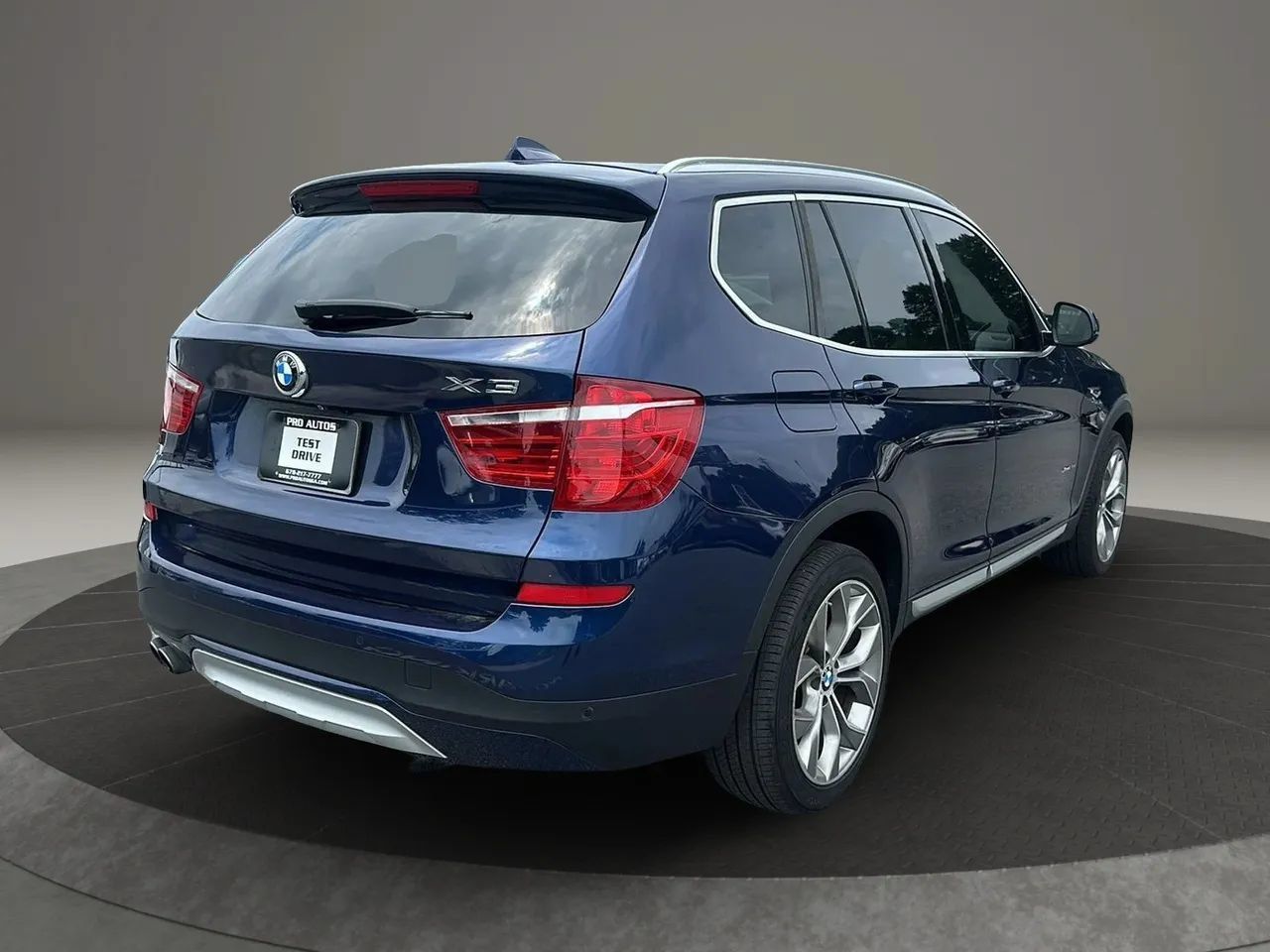 Used 2015 BMW X3 xDrive28i AWD/4WD image 12