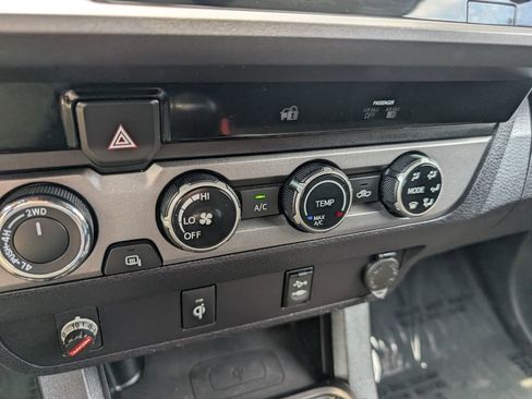 Used 2017 Toyota Tacoma TRD Off-Road w/ Tow Package AWD/4WD image 18