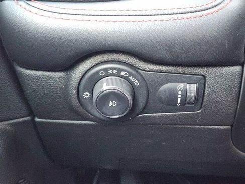 Used 2023 Dodge Durango GT image 24