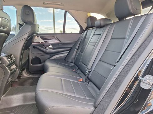 Used 2020 Mercedes-Benz GLE 450 4MATIC w/ Premium Package image 26