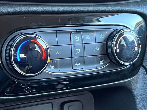 Used 2022 Buick Encore GX Preferred w/ Cold Weather Comfort Package image 26