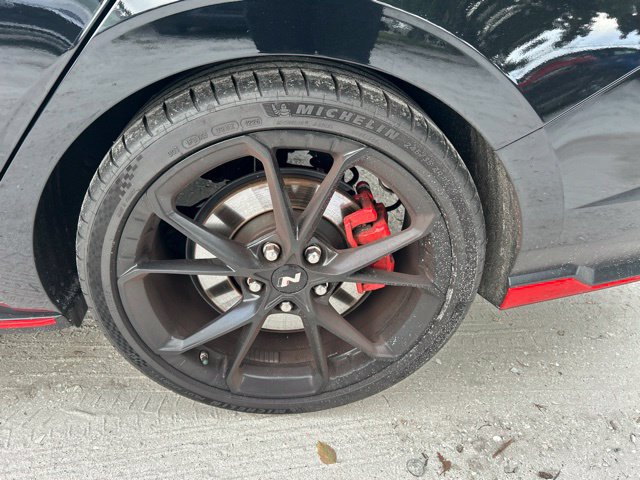 Used 2025 Hyundai Elantra N FWD image 19