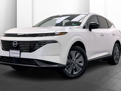 Used 2025 Nissan Murano SL image 2