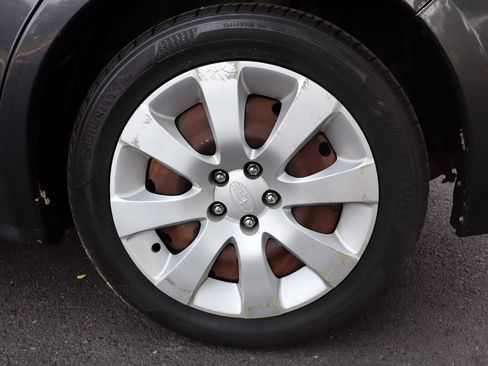 Used 2010 Subaru Impreza 2.5i AWD/4WD image 40