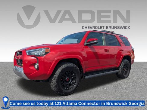 Used 2020 Toyota 4Runner TRD Off-Road Premium AWD/4WD image 1