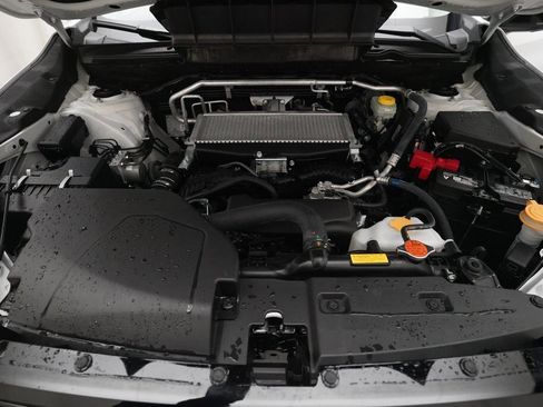 Used 2025 Subaru Ascent Bronze Edition image 3