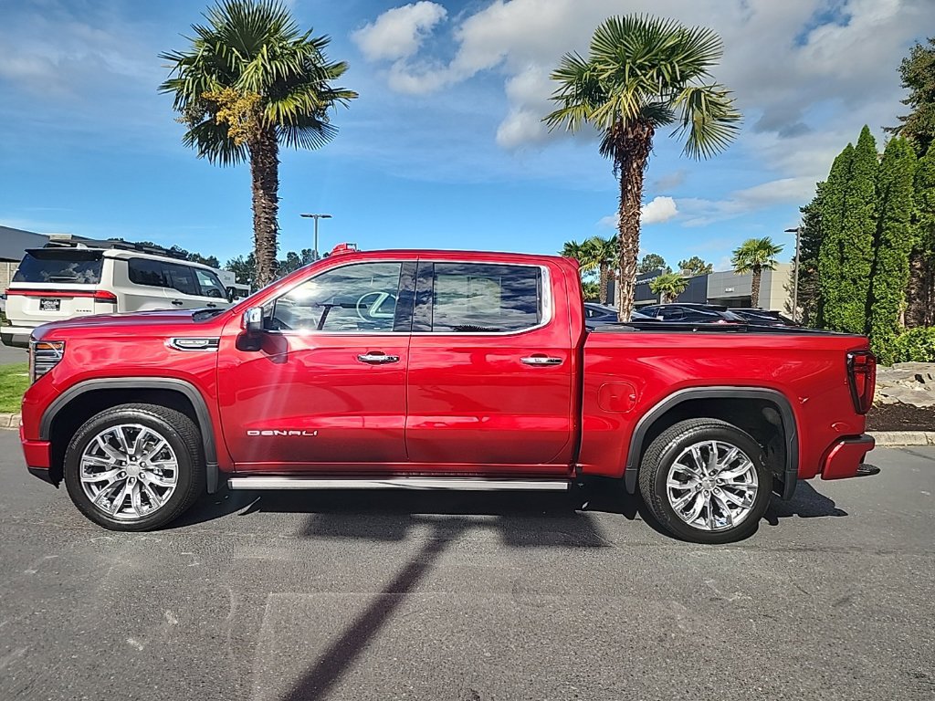 Used 2023 GMC Sierra 1500 Denali AWD/4WD image 2