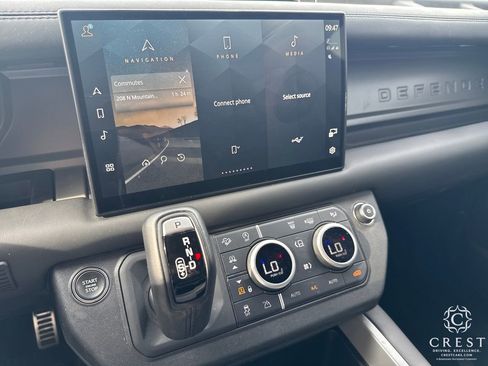 Used 2025 Land Rover Defender 110 X image 20