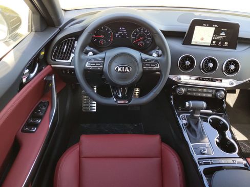 Used 2021 Kia Stinger GT-Line w/ Sun & Sound Package RWD image 15