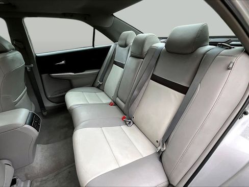 Used 2013 Toyota Camry XLE FWD image 22