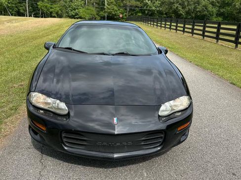 Used 2002 Chevrolet Camaro Z28 RWD image 6