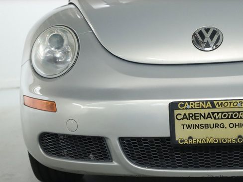 Used 2009 Volkswagen Beetle Blush image 17