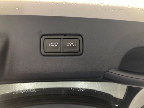 New 2026 Kia Carnival SX w/ SX Dark Edition Package FWD image 8