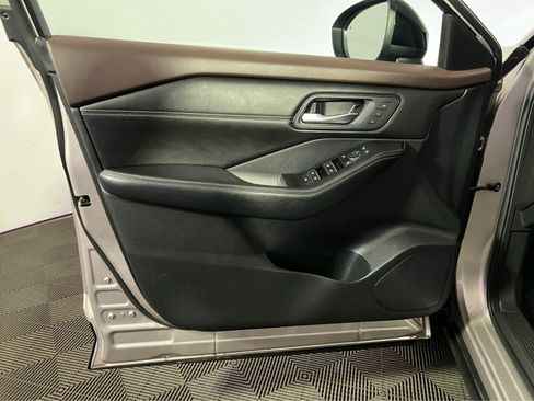 Certified 2023 Nissan Rogue SL w/ SL Premium Package AWD/4WD image 24